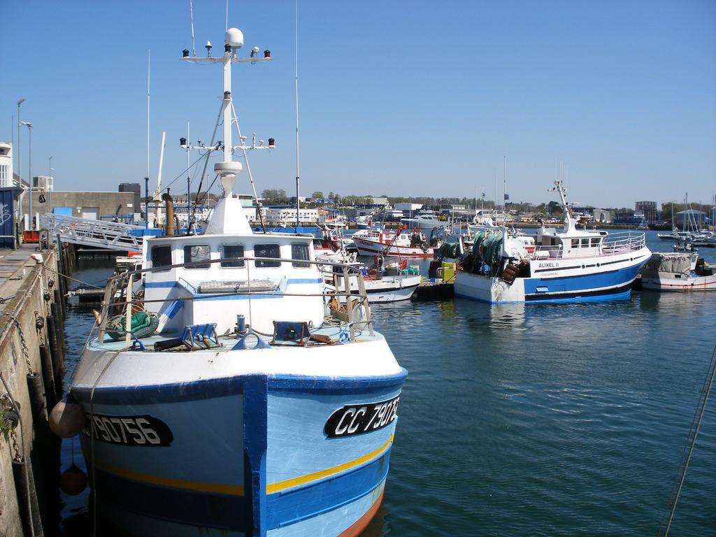 Hotel Modern Concarneau Exterior foto